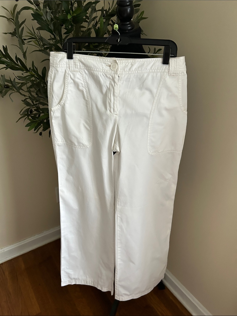 LOFT White Straight-Leg Jeans with Front Patch Pockets